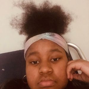 Meet your Posher, Dakota